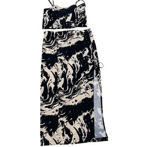 Clear Direction Skirt Set - Black/Cream Crop Top Size 1X Plus NWT